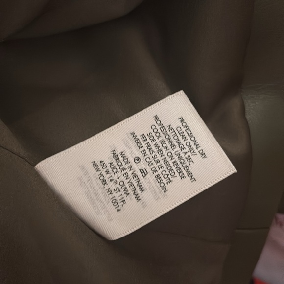 Alice + Olivia Anthony Cropped Olive Vegan Leather Blazer Size M Medium 8 - Picture 9 of 10